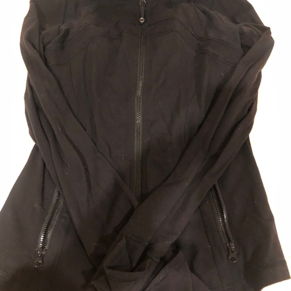 Lululemon Jacket amazing shape!! - Picture 2 of 4